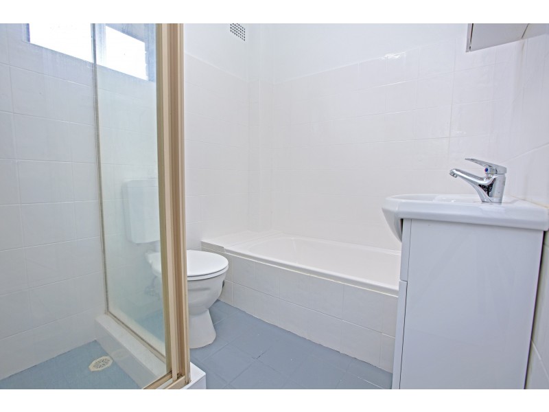7/74 Harris Street, Fairfield NSW 2165
