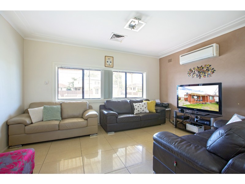 346 Polding Street, Smithfield NSW 2164