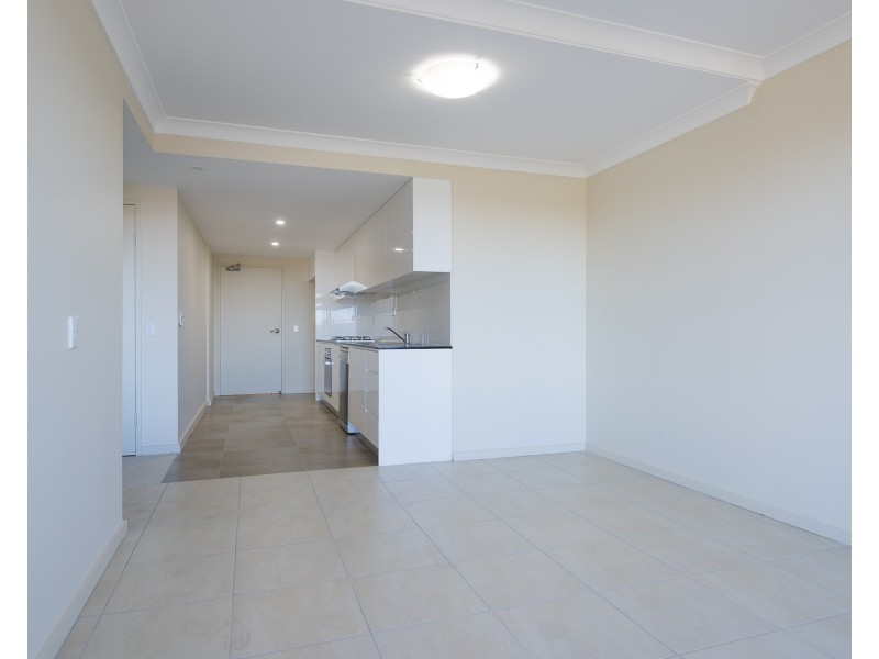 433/17-21 The Crescent, Fairfield NSW 2165