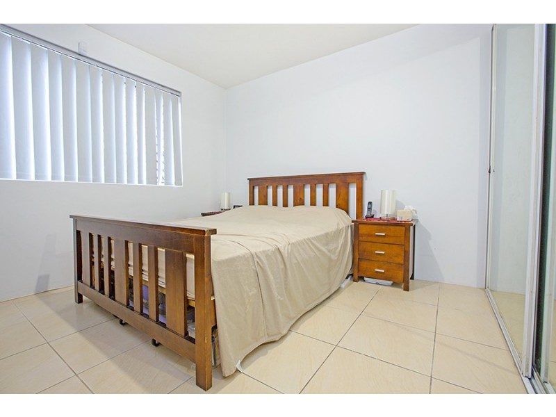 41/127 The Crescent, Fairfield West NSW 2165