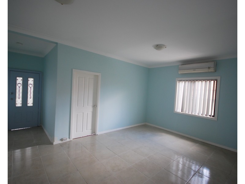 Fairfield NSW 2165