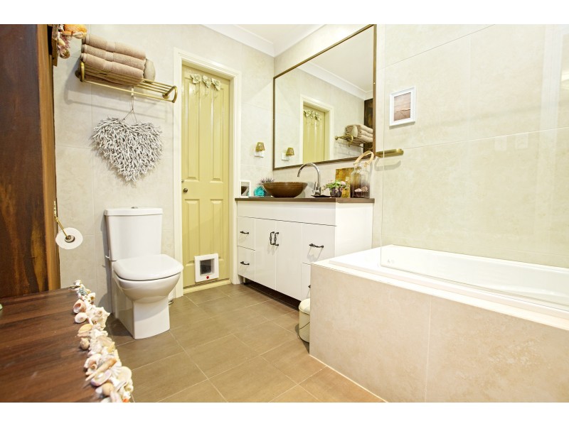 11 Granville Street, Fairfield Heights NSW 2165