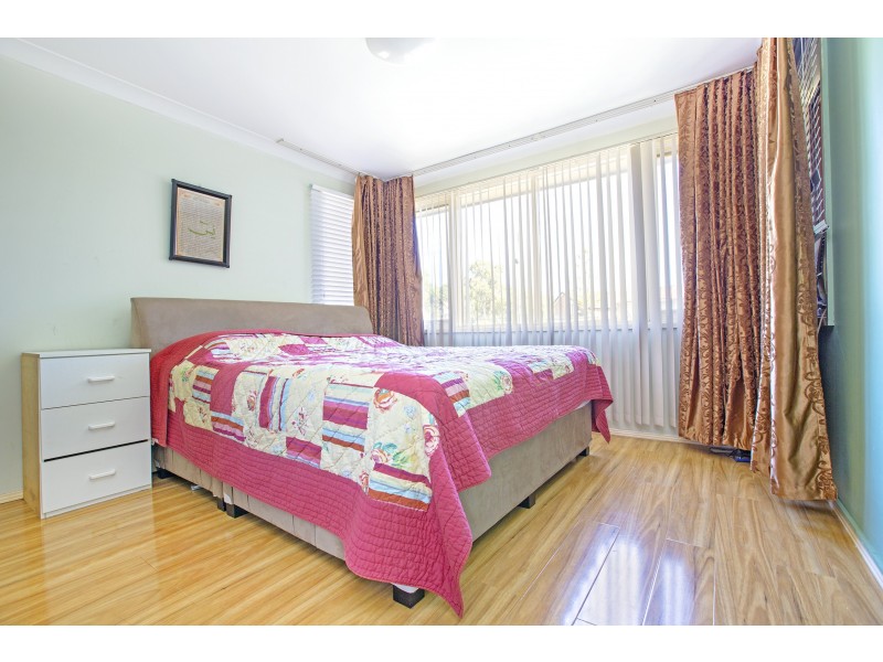 61 Foveaux Avenue, Lurnea NSW 2170