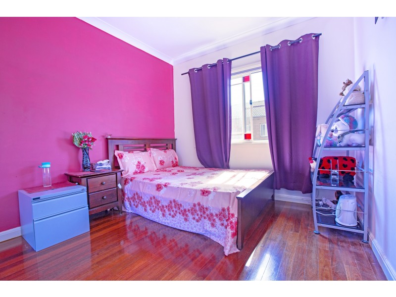 2/268 River Avenue, Carramar NSW 2163