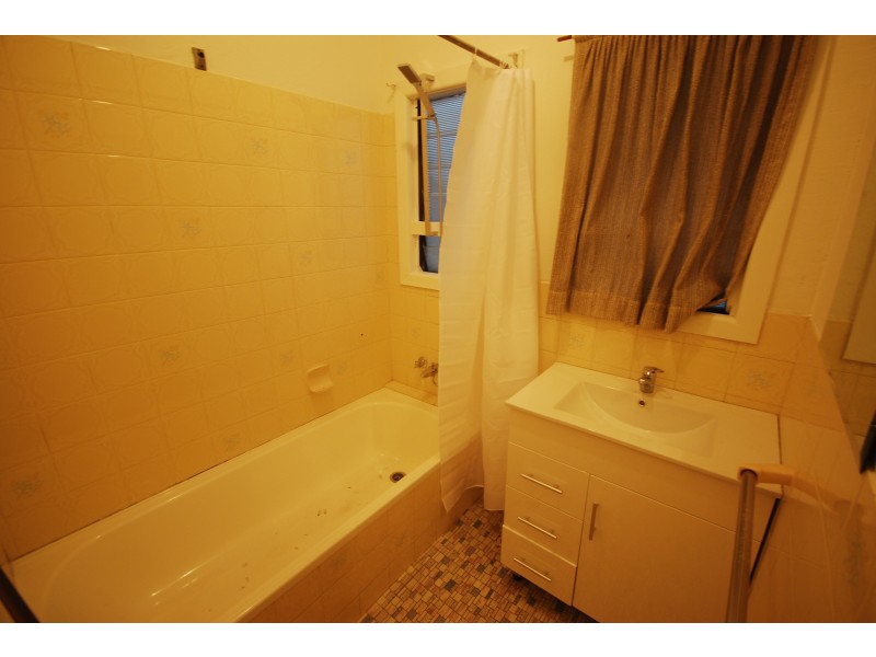 Fairfield East NSW 2165