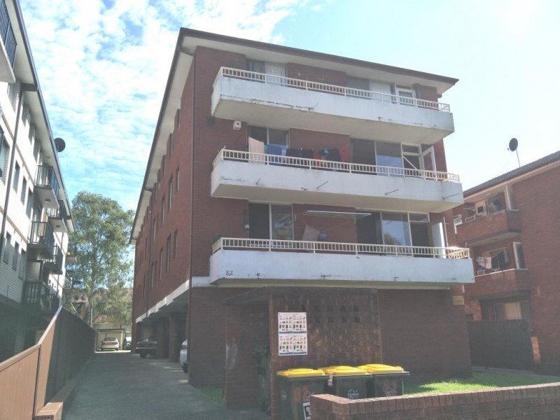 12/82 Harris Street, Fairfield NSW 2165