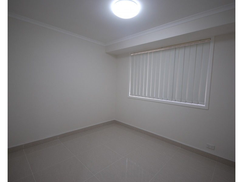 Edensor Park NSW 2176