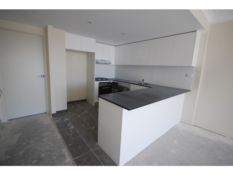 646/17-21 The Crescent, Fairfield NSW 2165