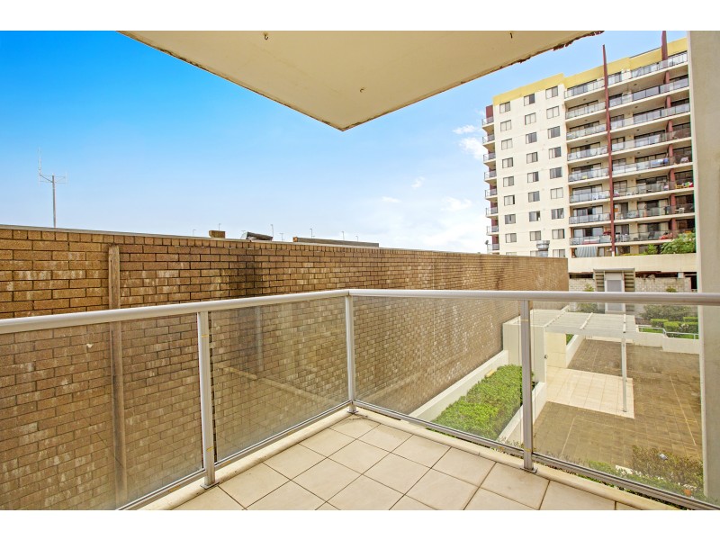 202/28 Smart Street, Fairfield NSW 2165