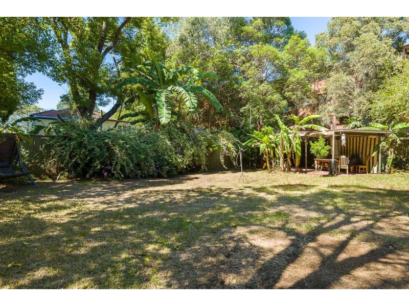 4 Artie Street, Carramar NSW 2163