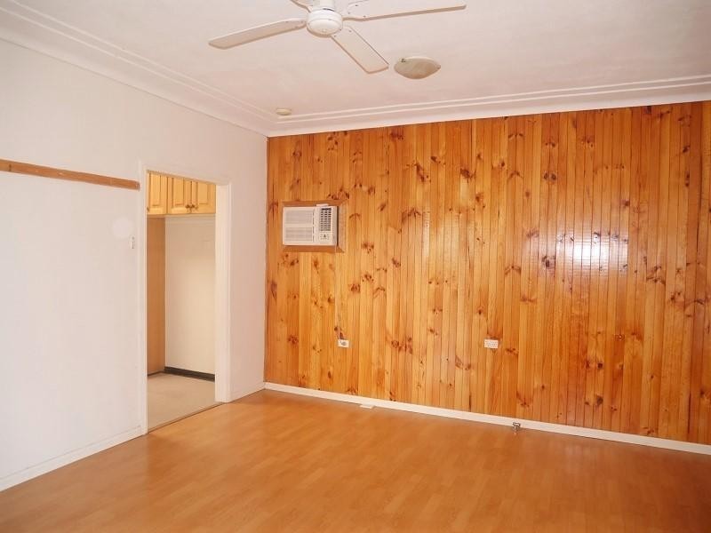 15 Verbrugghen Place, Mount Pritchard NSW 2170