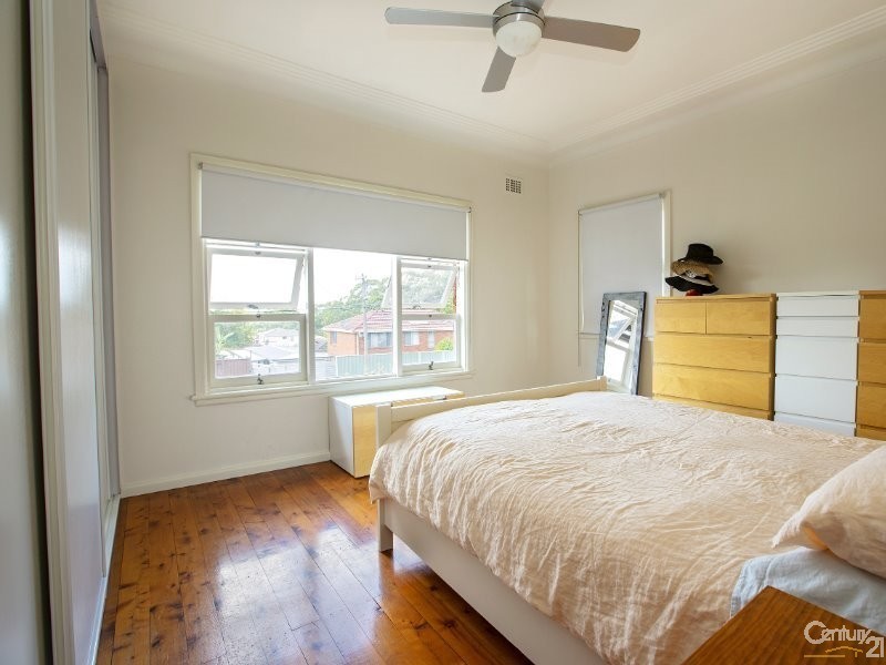 9 Finlay Street, Mount Pritchard NSW 2170