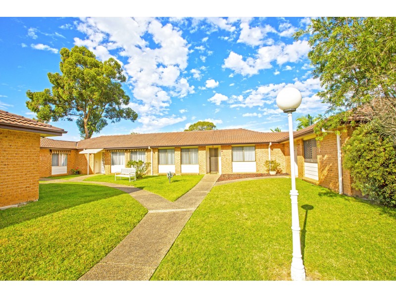 10/26  Turquoise Crescent, Bossley Park NSW 2176