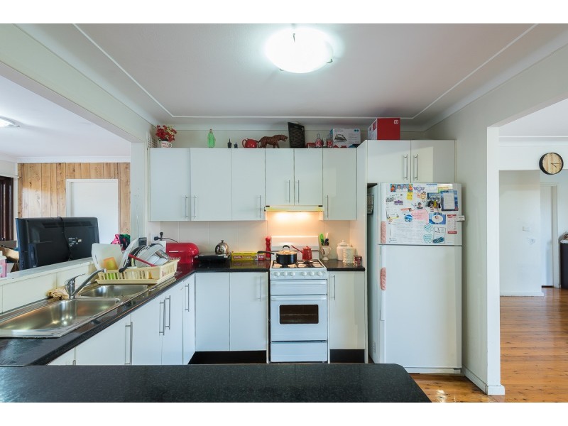 52 Beale Crescent, Fairfield West NSW 2165