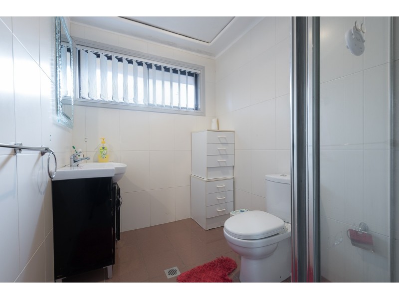 52 Beale Crescent, Fairfield West NSW 2165