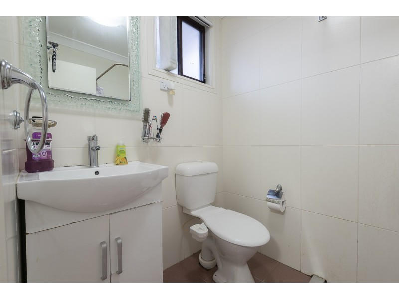 52 Beale Crescent, Fairfield West NSW 2165