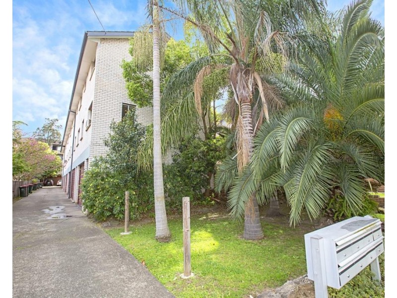 Fairfield NSW 2165