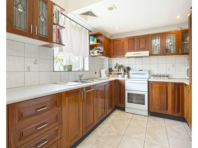 Fairfield NSW 2165