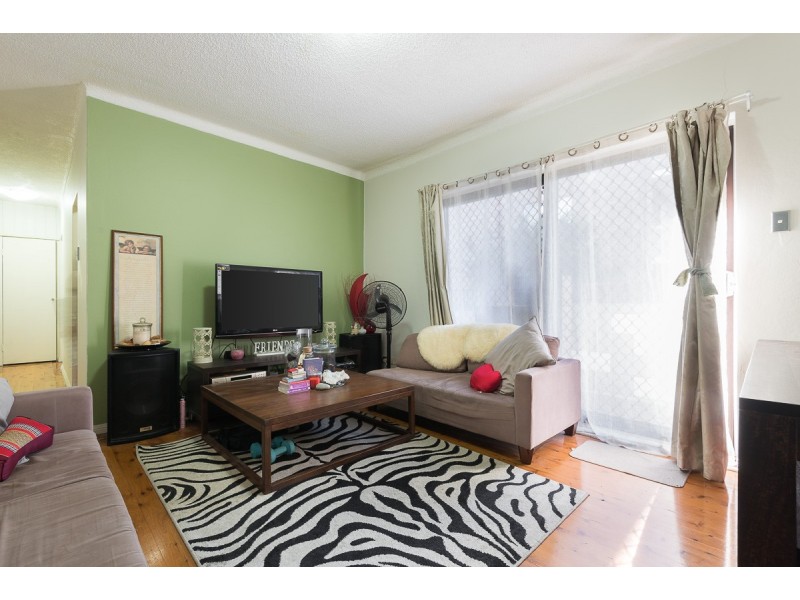 3/11 Ulverstone Street, Fairfield NSW 2165