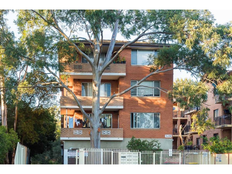 13/158 Sandal Crescent, Carramar NSW 2163