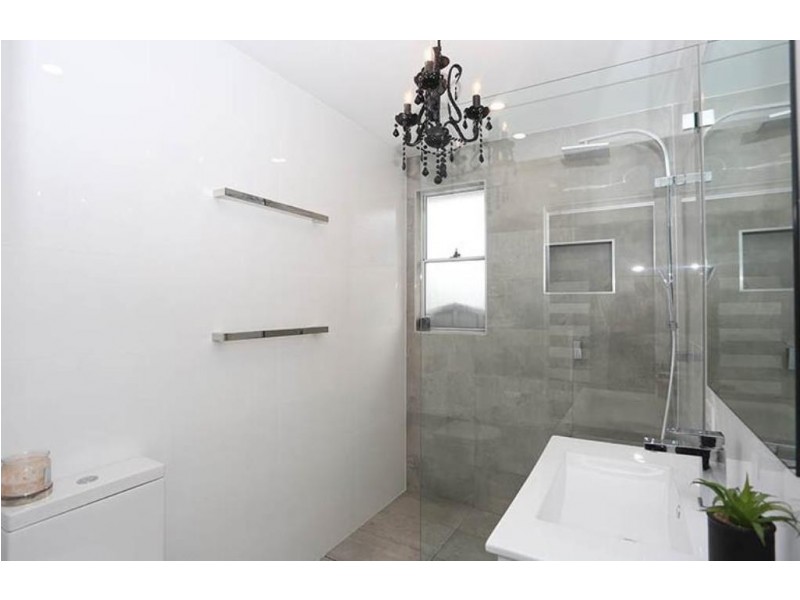 Fairfield West NSW 2165