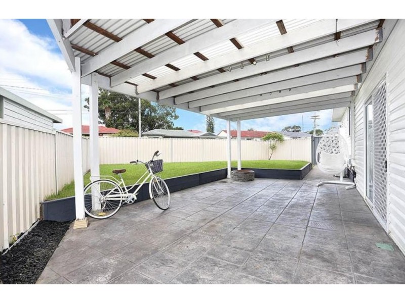 Fairfield West NSW 2165
