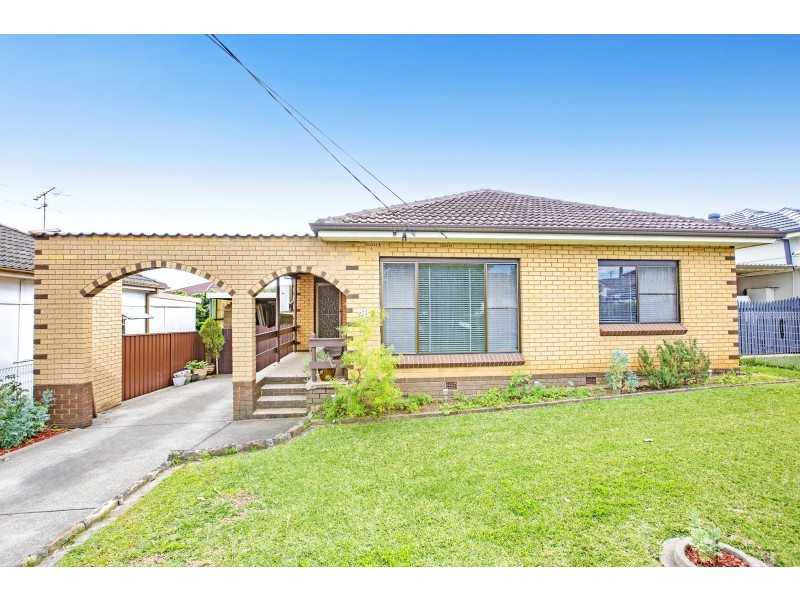 Fairfield West NSW 2165