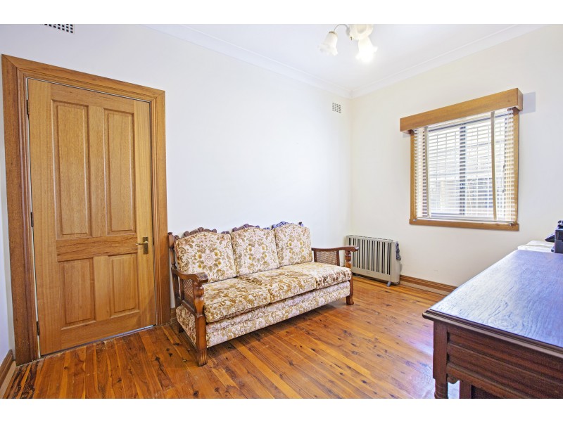 Fairfield West NSW 2165