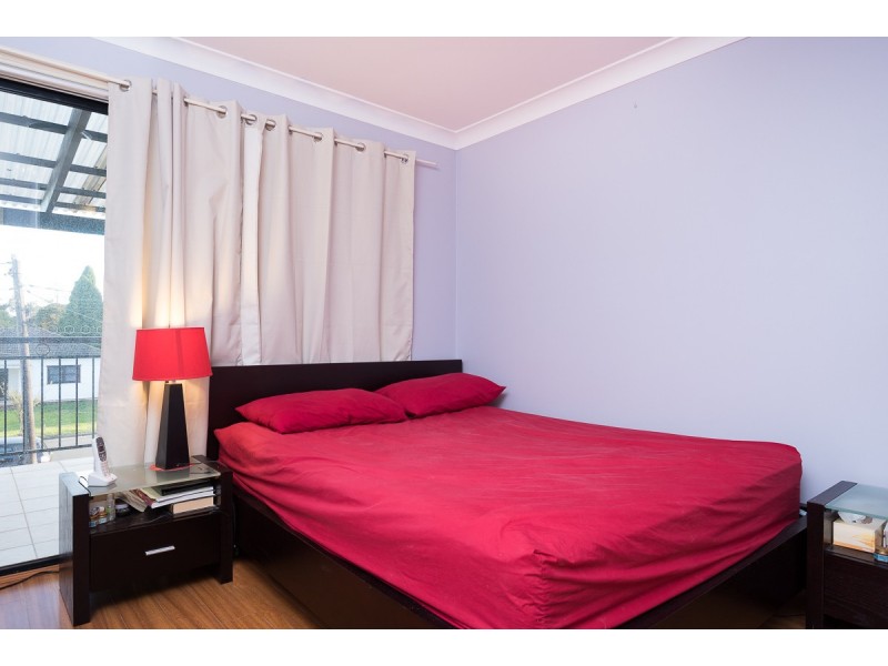 16A The Grove, Fairfield NSW 2165