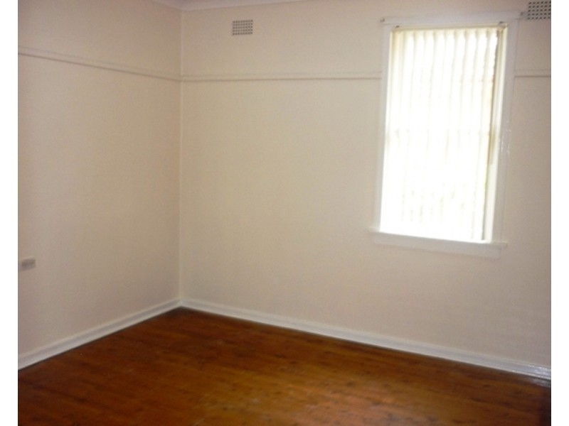 Fairfield East NSW 2165