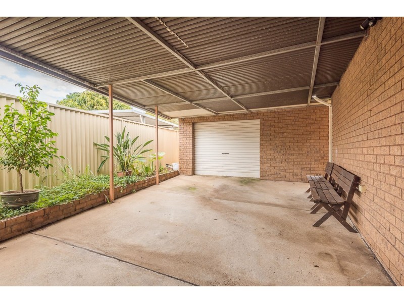 5 Miami Close, Greenfield Park NSW 2176