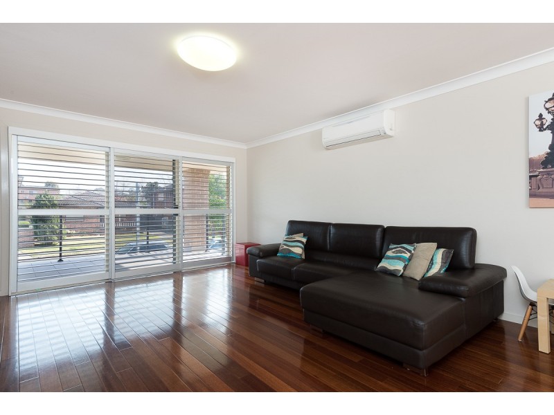 12 Eton Street, Fairfield NSW 2165