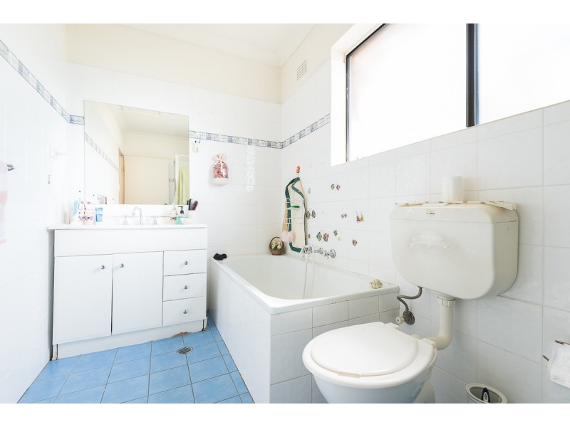 9/24 Railway Parade, Fairfield NSW 2165