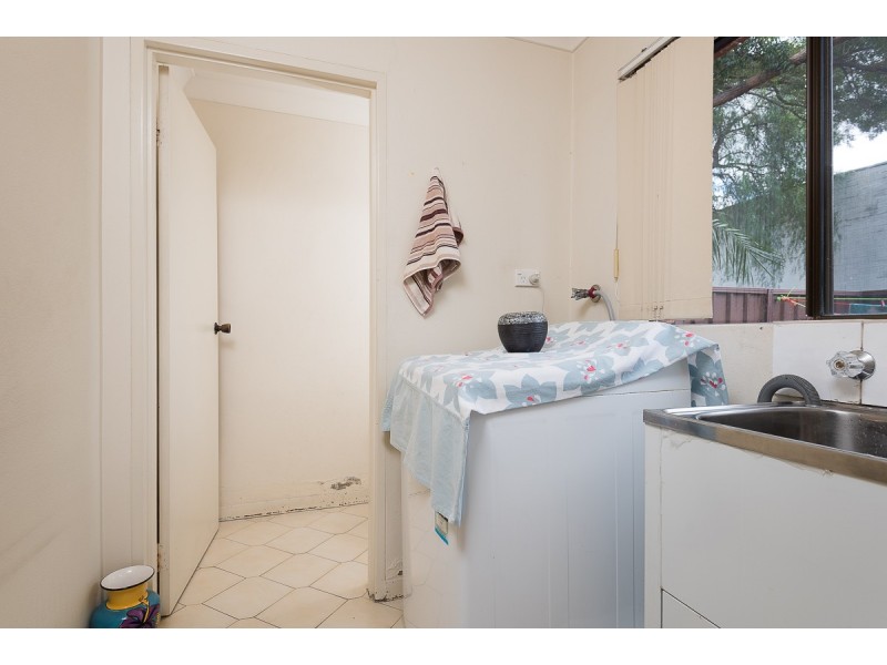 9/24 Railway Parade, Fairfield NSW 2165