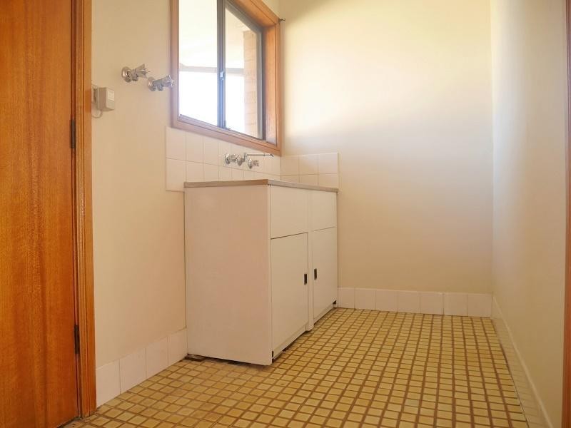 Edensor Park NSW 2176