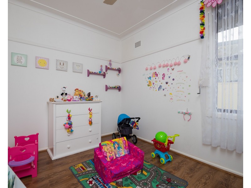 68 Grainger Avenue, Mount Pritchard NSW 2170