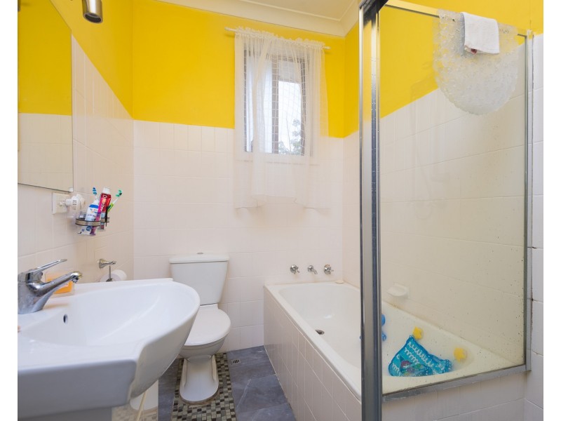 68 Grainger Avenue, Mount Pritchard NSW 2170