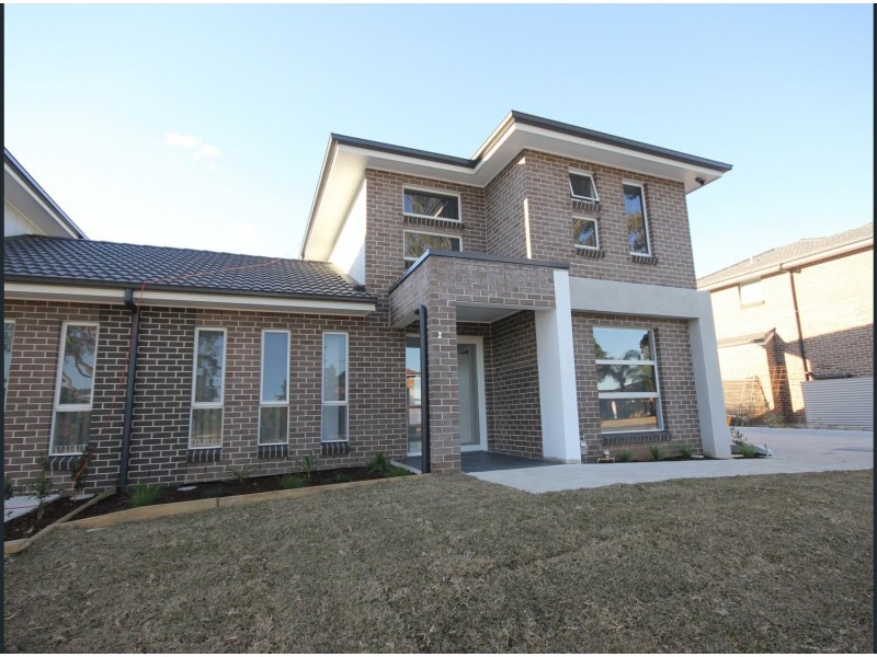 2/620 Polding Street, Bossley Park NSW 2176