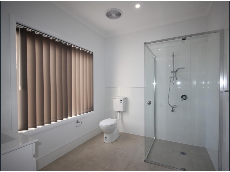 2/620 Polding Street, Bossley Park NSW 2176