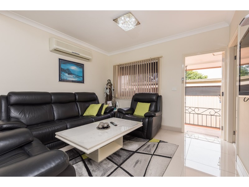 10 Isis Street, Fairfield West NSW 2165