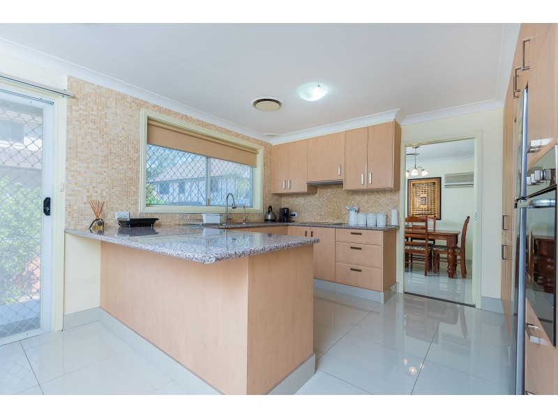 7 Sherritt Place, Prairiewood NSW 2176