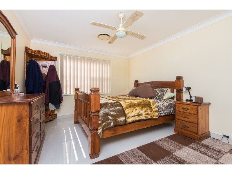 7 Sherritt Place, Prairiewood NSW 2176