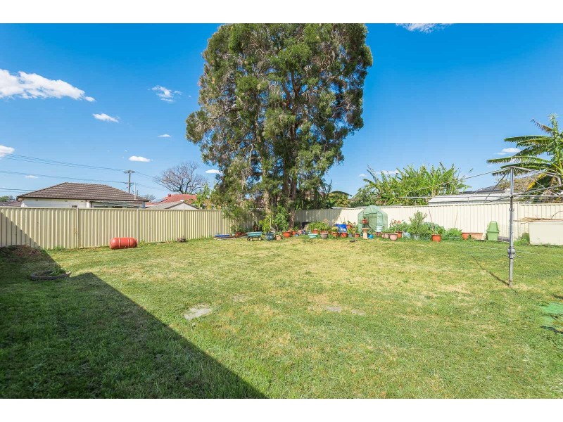 529 The Horsley Drive, Fairfield NSW 2165