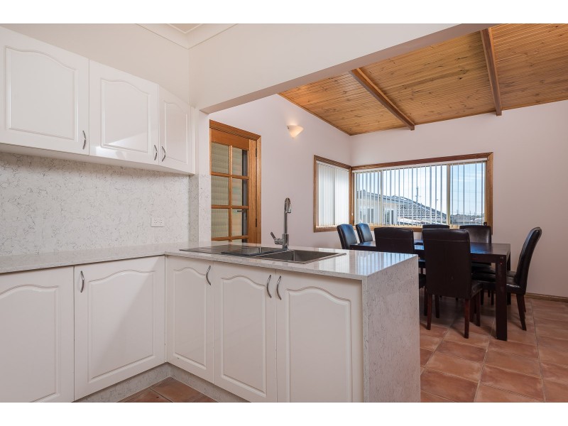 17 Corryong Street, Fairfield West NSW 2165