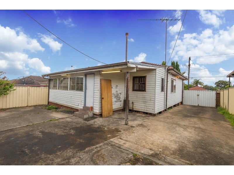 90A  Polding Street, Smithfield NSW 2164