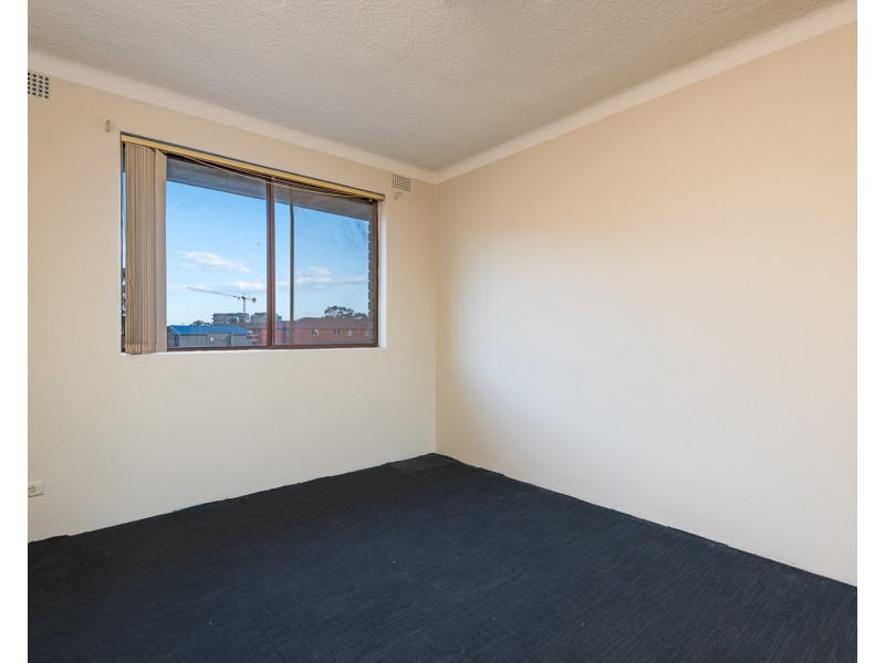 11/79 Harris Street, Fairfield NSW 2165