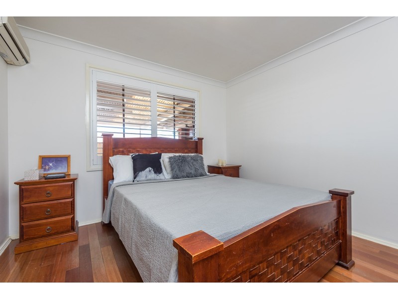 11 Glen Davis Avenue, Bossley Park NSW 2176