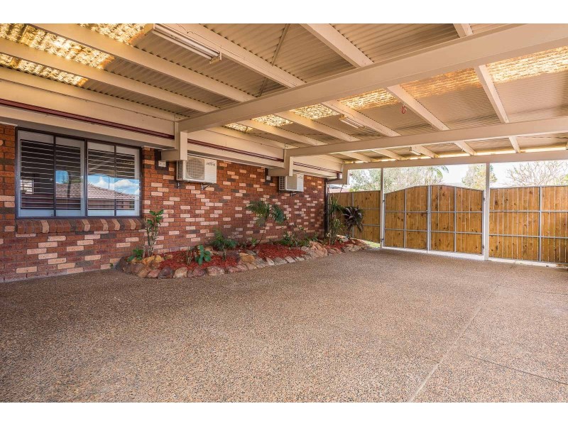 11 Glen Davis Avenue, Bossley Park NSW 2176