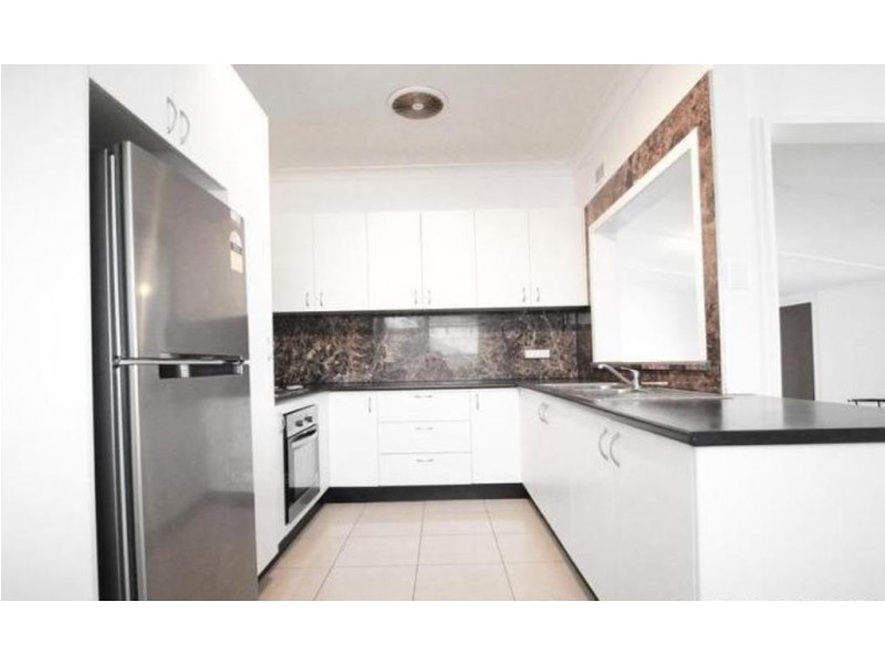 Fairfield West NSW 2165