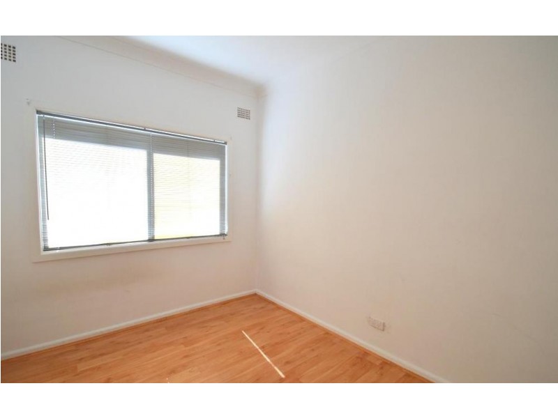 Fairfield West NSW 2165